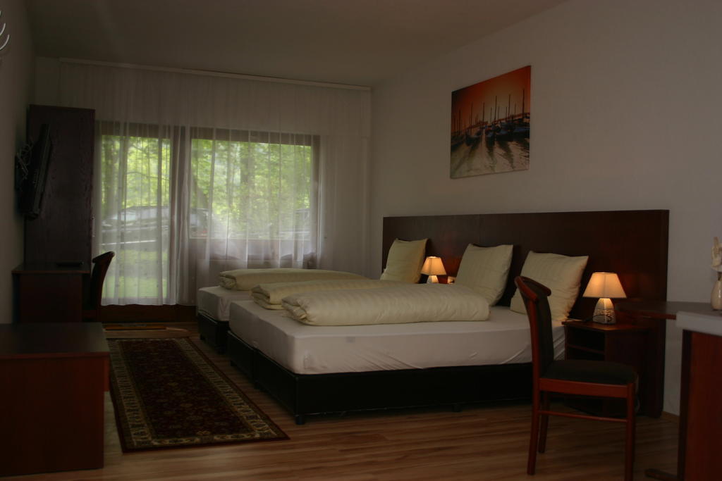 Apartment Traube Bad Urach Ngoại thất bức ảnh